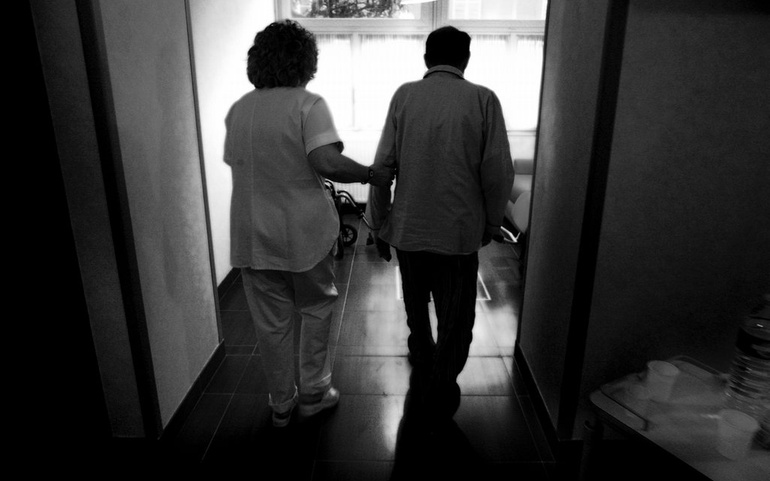 Samlingene som kan fortelle om psykiatrien slik den var i Norge, blir tatt dårlig vare på. 