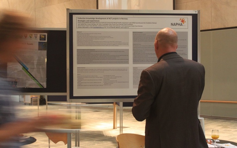 NAPHAs stand på EAOF-kongressen Crossing Borders i Rotterdam, oktober 2011