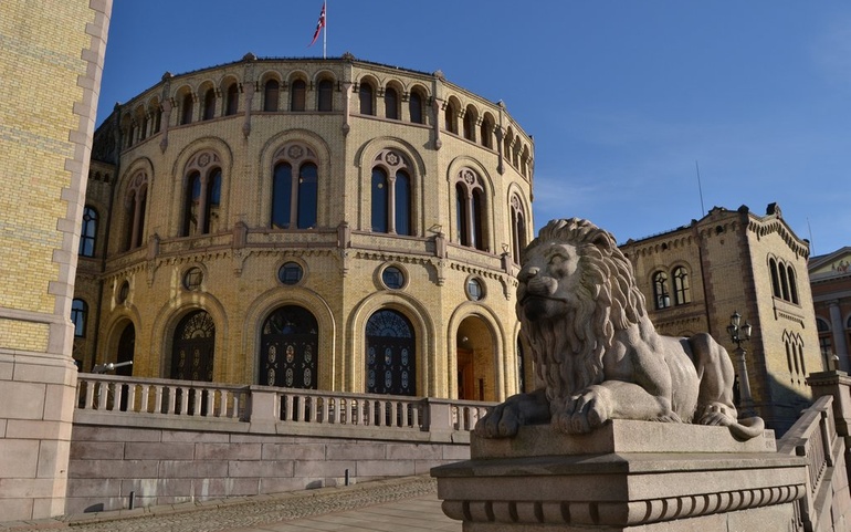Stortinget, Løvebakken 
