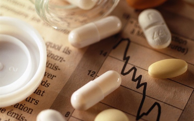 Piller som ligger på avis