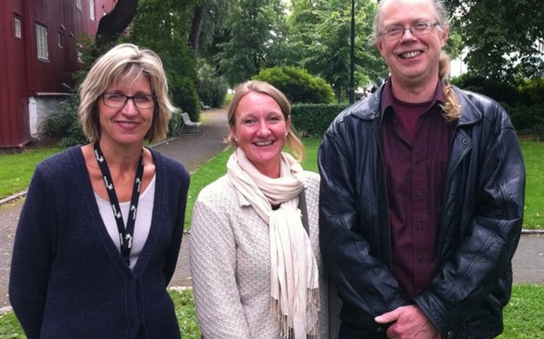 F.v. Tone Opdahl Mo, Ragnhild Heggen og NAPHA-leder Trond Hatling 