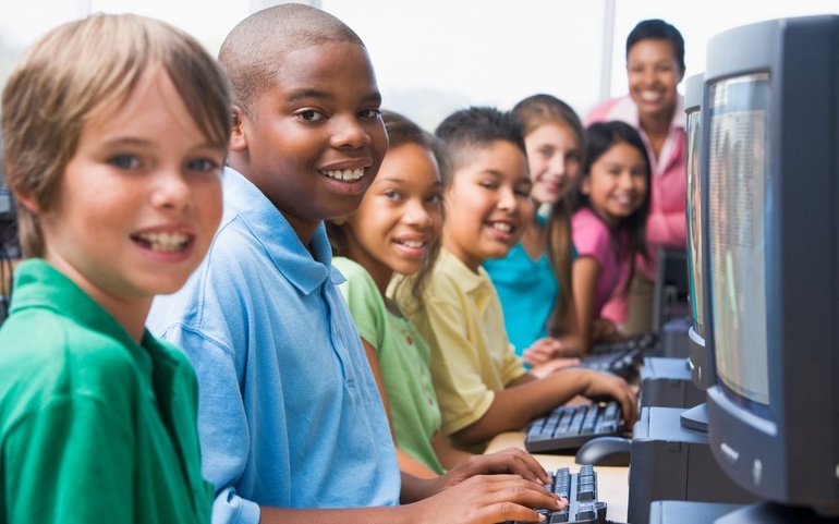 Barn med ulik etnisk opprinnelse