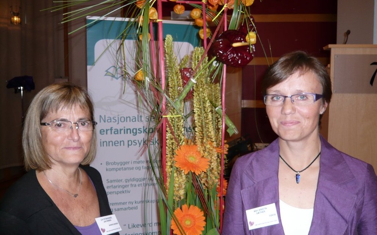 Liv Stokkenes Jacobsen (t.v.) og May Kristin Sæther
