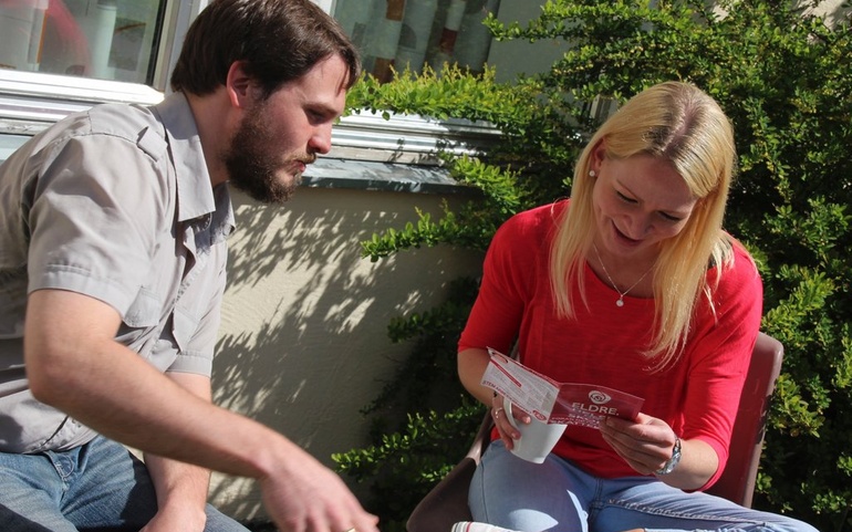 F.v. Robin (25) og Mai Hovland Hoem