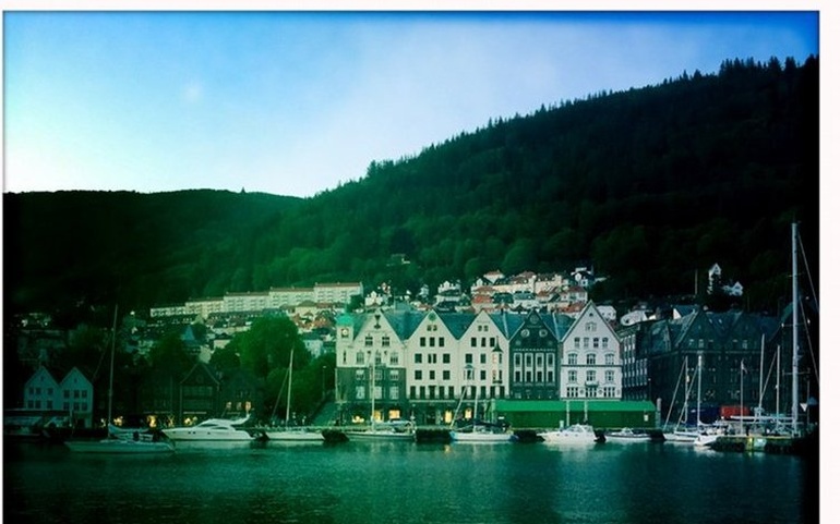 Bergen by (752 x 476)