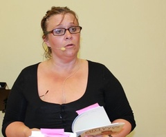 Rigmor Galtung holder foredrag hos DPS Stjørdal (641 x 530)