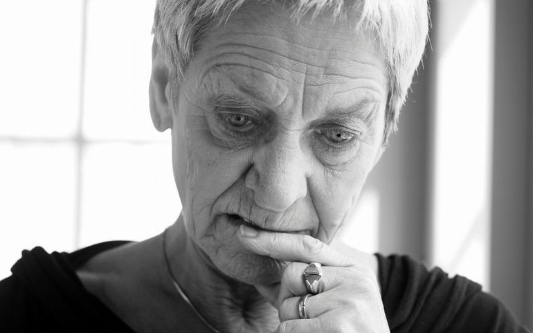 Bilde av eldre dame/angst